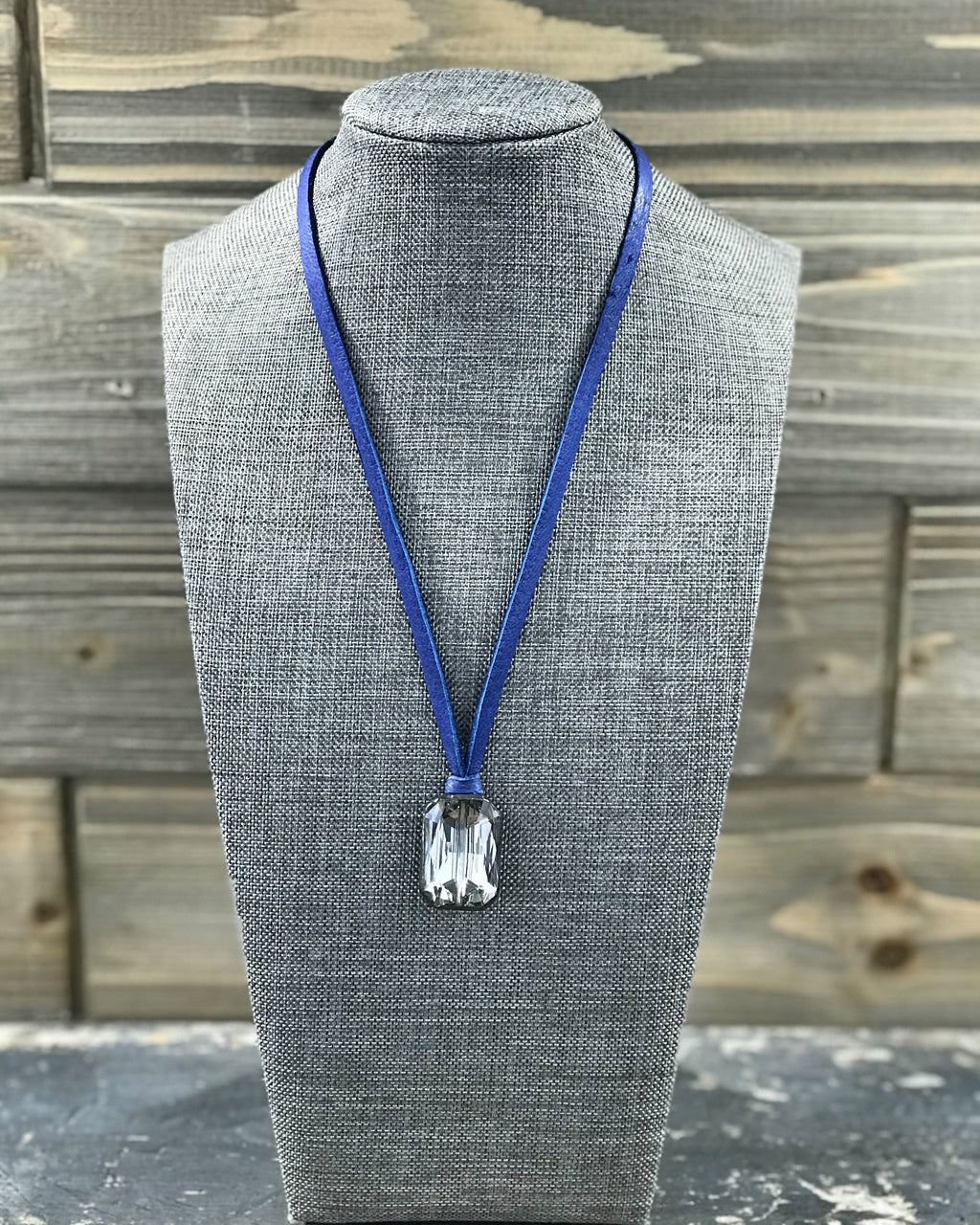 Mae Necklace