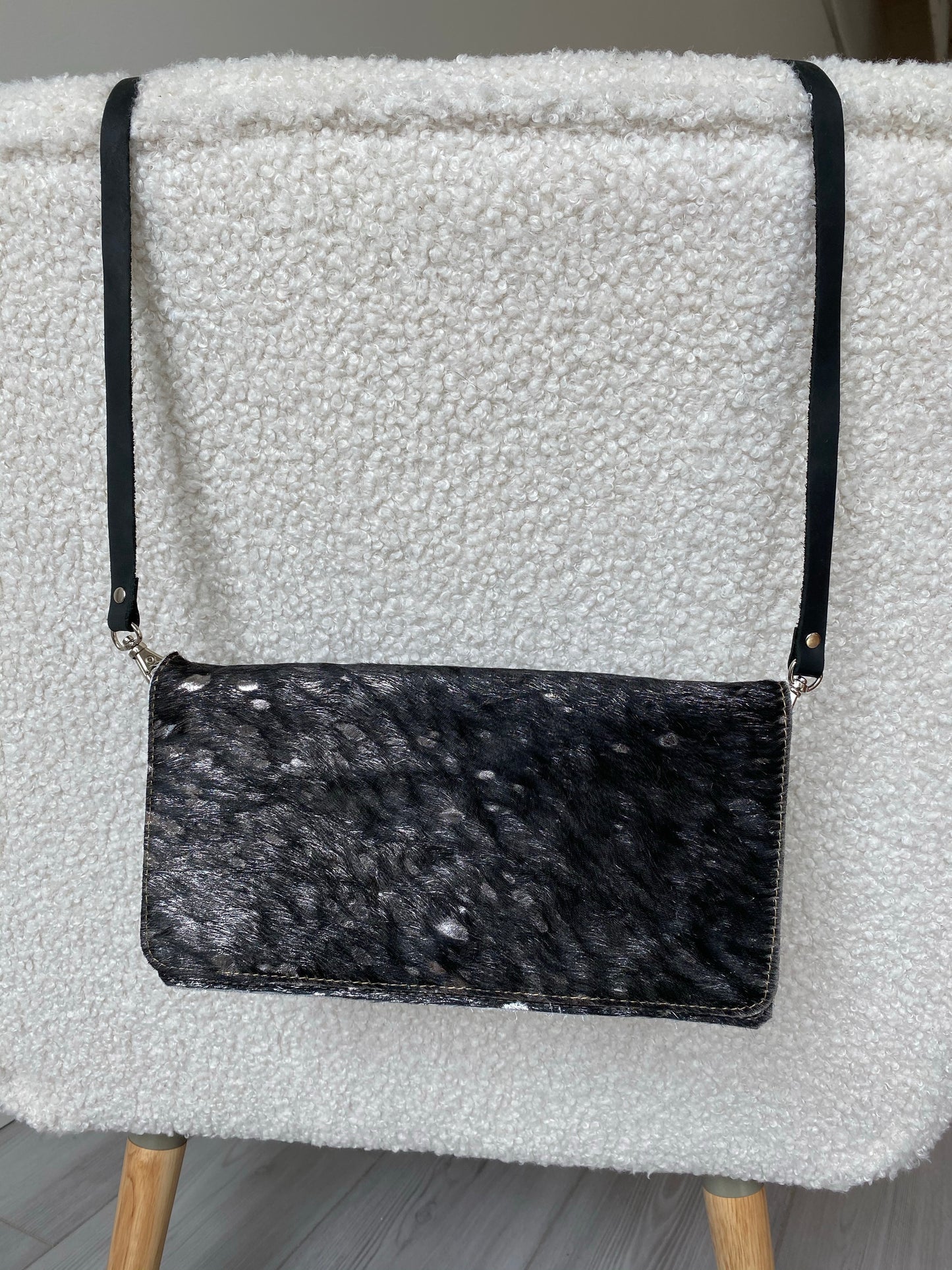 Leather Envelope crossbody Black